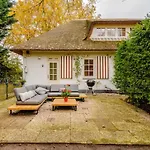 Westvleugel Luxe - 100 M2 - 5-8 Persons - Sauna - Whirlpools Apartment Oss