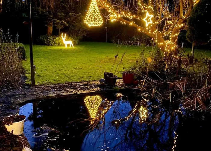 Westvleugel Luxe - 100 M2 - 5-8 Persons - Sauna - Whirlpools *